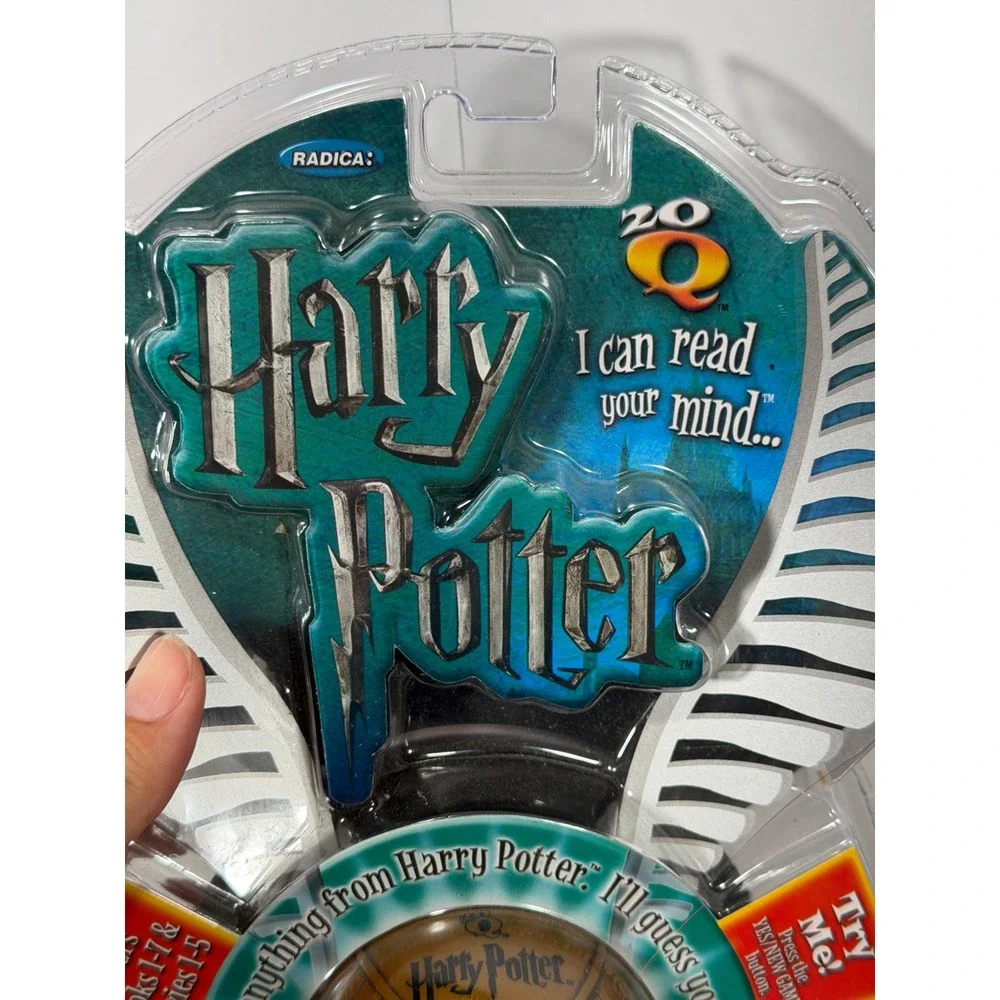 Radica Harry Potter 20Q Electronic Handheld Game Golden Snitch L7274 New 2007